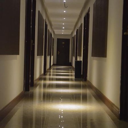 Mustika Gajah Mada Hotel Cakarta Dış mekan fotoğraf