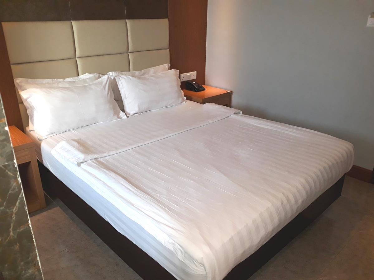 Mustika Gajah Mada Hotel Cakarta Dış mekan fotoğraf