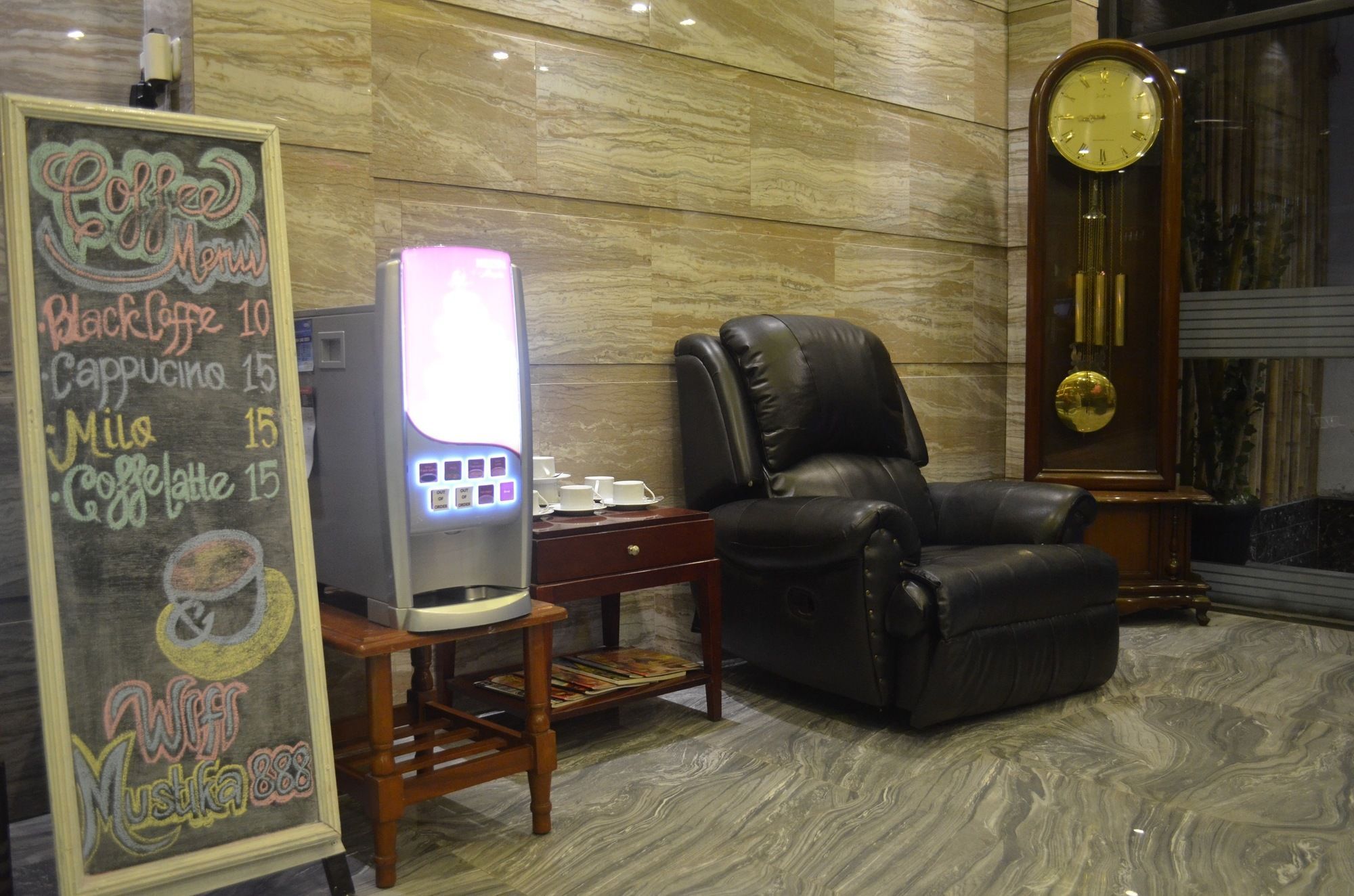 Mustika Gajah Mada Hotel Cakarta Dış mekan fotoğraf