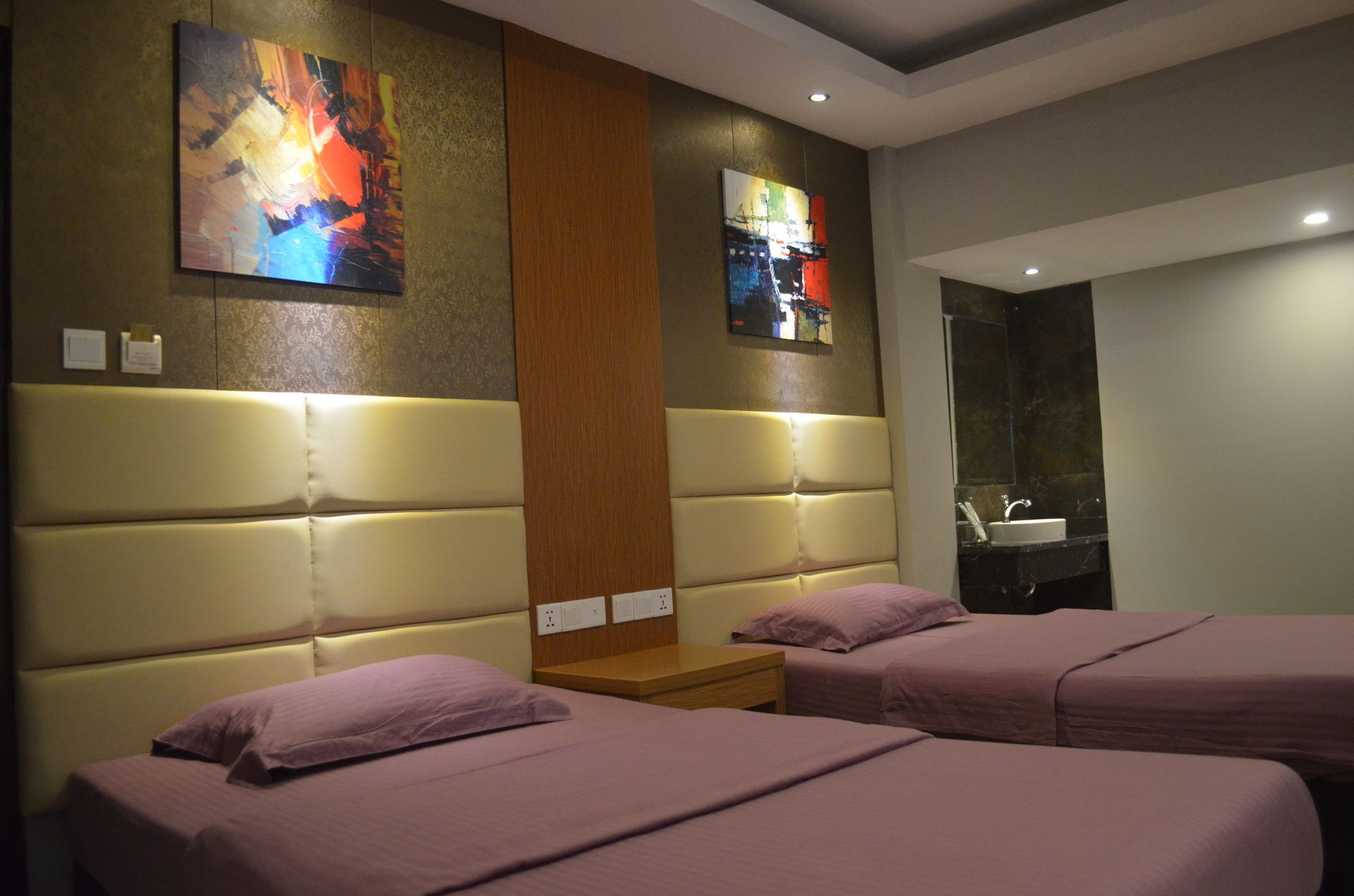 Mustika Gajah Mada Hotel Cakarta Dış mekan fotoğraf