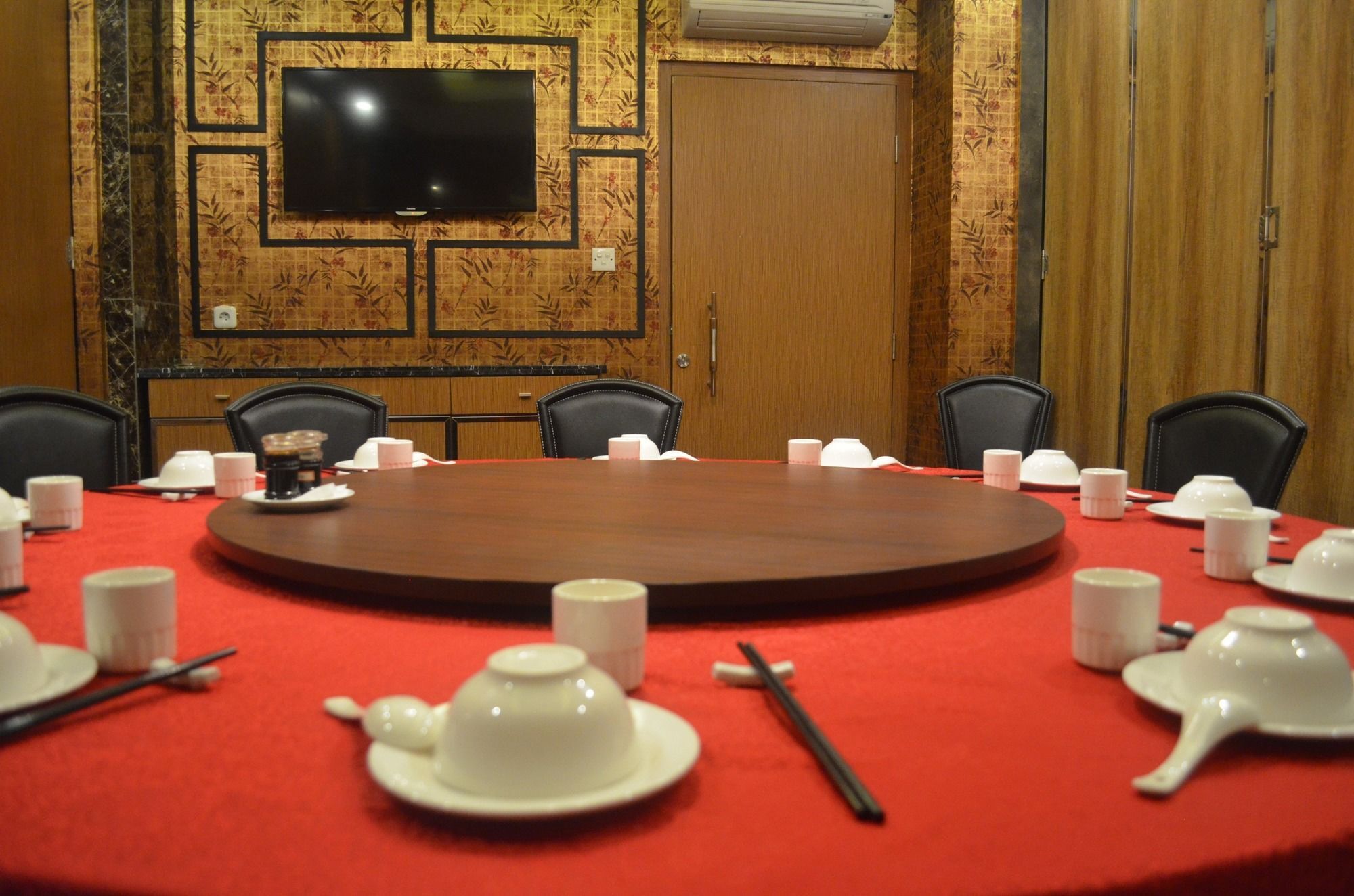 Mustika Gajah Mada Hotel Cakarta Dış mekan fotoğraf